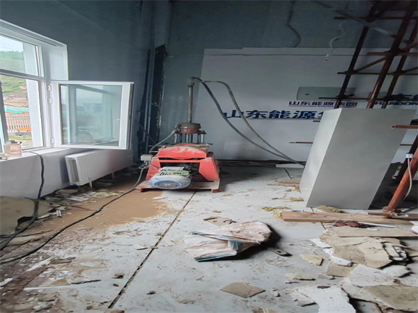 南朗镇地基基础下沉墙体裂缝加固注浆顶升施工